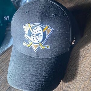 New unused hockey baseball cap